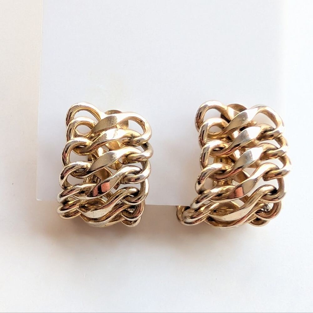 Vintage Estate Gold Tone Unique Wrap Around Chain Clip On Earrings